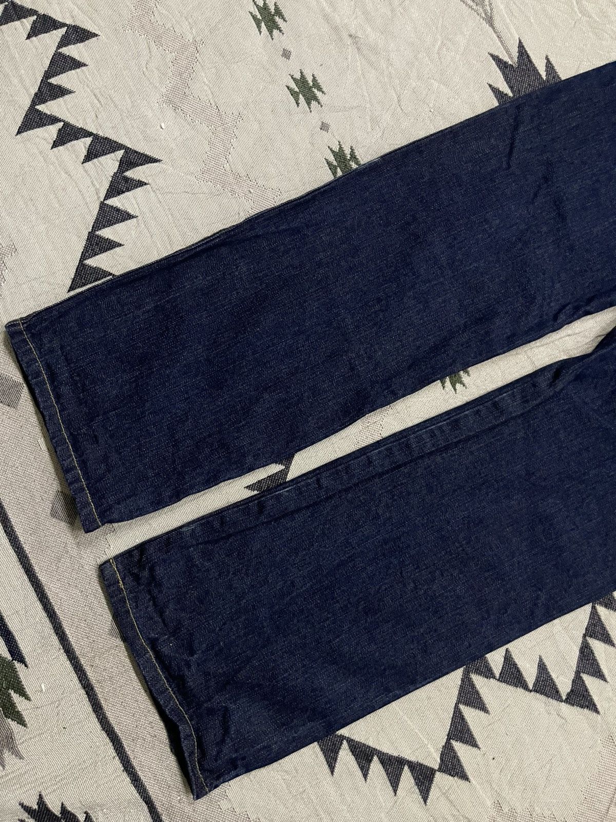 Beauty Beast 00s UNDISPUTED CHAMP GENUINE PRODUCT EMBROIDERED LOGO JEANS Size US 35 - 9 Thumbnail