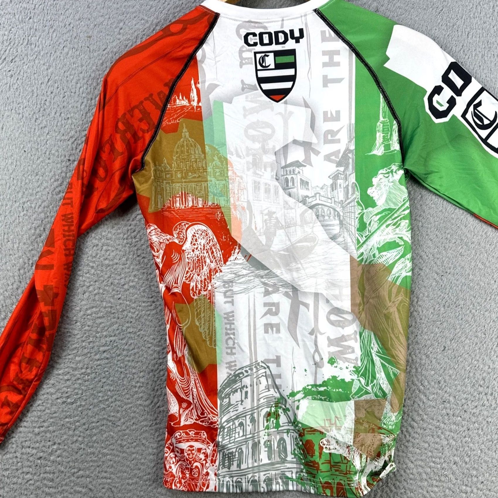 Gloverall Cody Lundin Athletic Shirt Mens Large Green White Geometric Cross Training Compression NEW Size US L / EU 52-54 / 3 - 4 Thumbnail