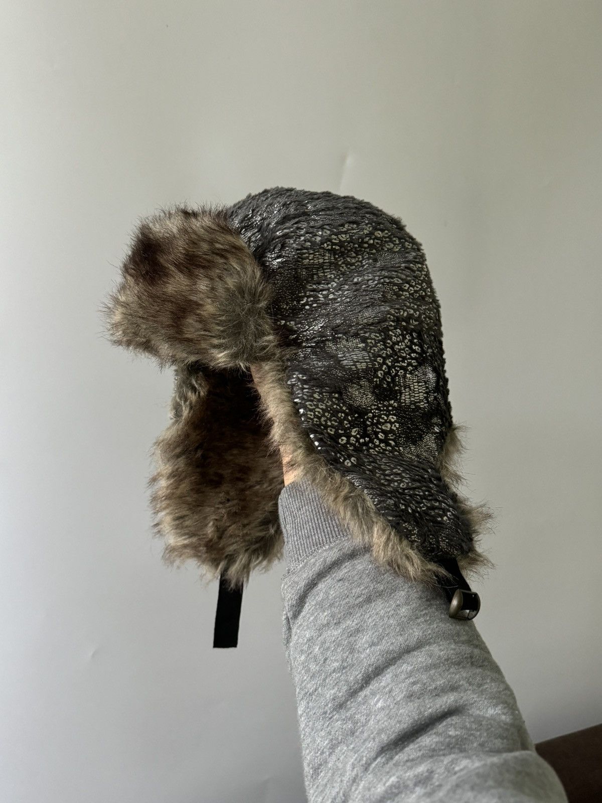 Other Vintage silver Y2K fuzzy fur ushanka hat punk Japanese Size ONE SIZE - 3 Thumbnail