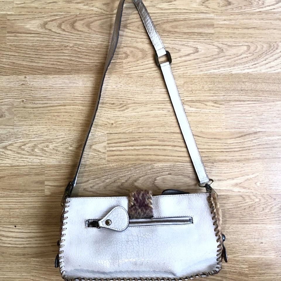 Guess Vintage Y2K Fur Guess Crossbody sling bag Size ONE SIZE - 2 Thumbnail