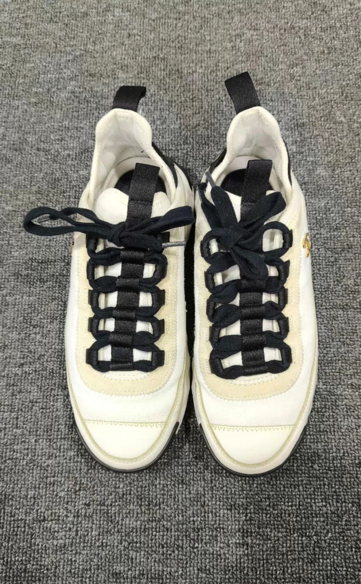 Chanel Chanel Women's Classic Metal Logo Platform Sneaker 98 New 36 Size US 5.5 / IT 35.5 - 2 Thumbnail