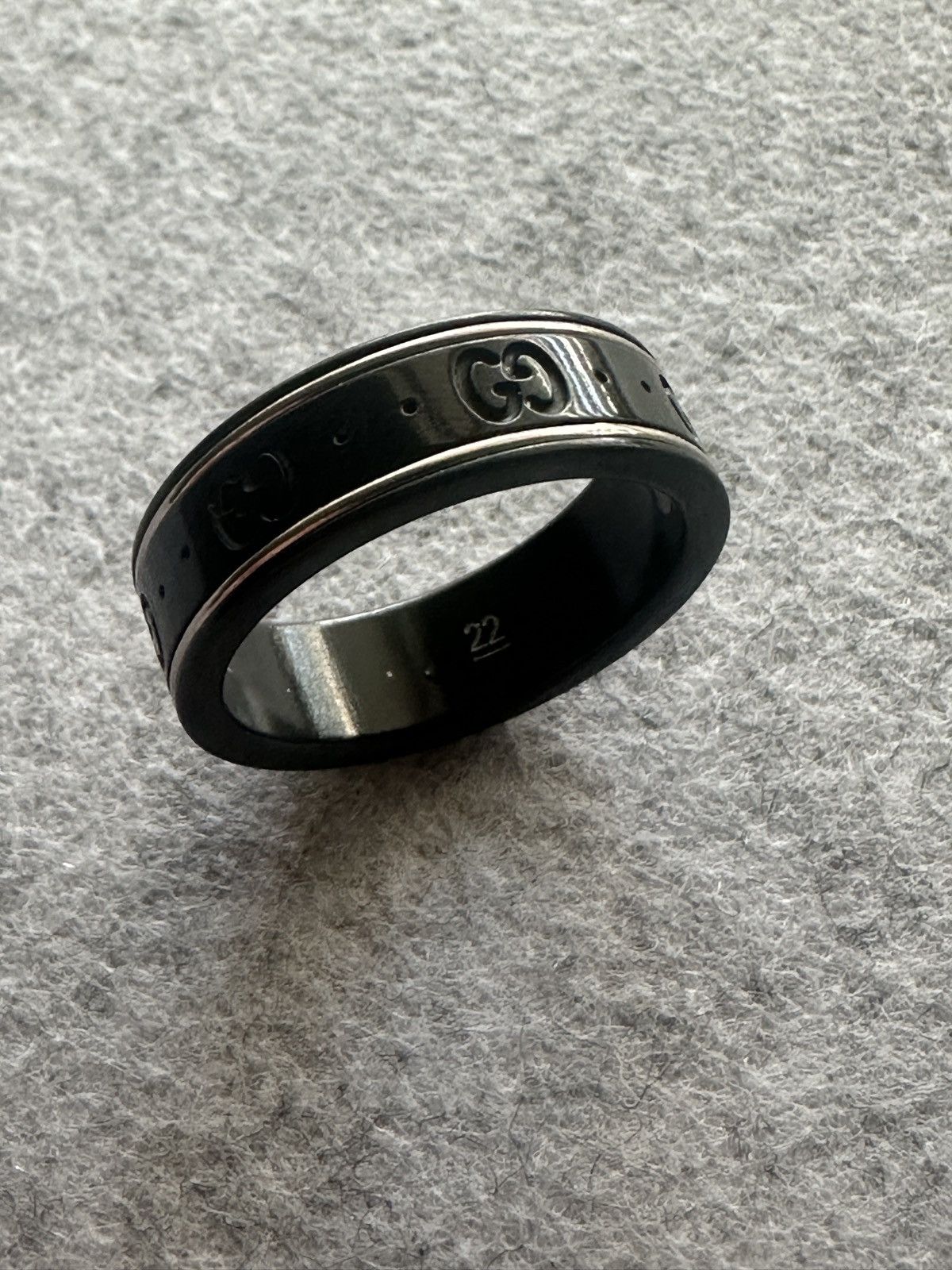 Gucci Gucci Icon thin band in white gold sz 10 Size ONE SIZE - 8 Thumbnail