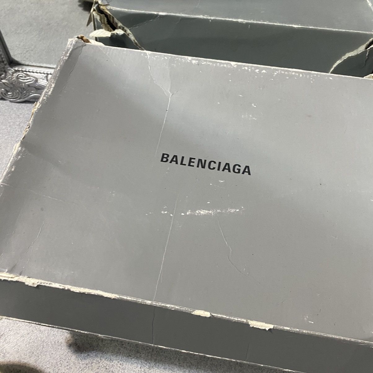 Balenciaga Balenciaga Track 2 open sneaker sz 41 white Size US 7 / EU 40 - 11 Thumbnail