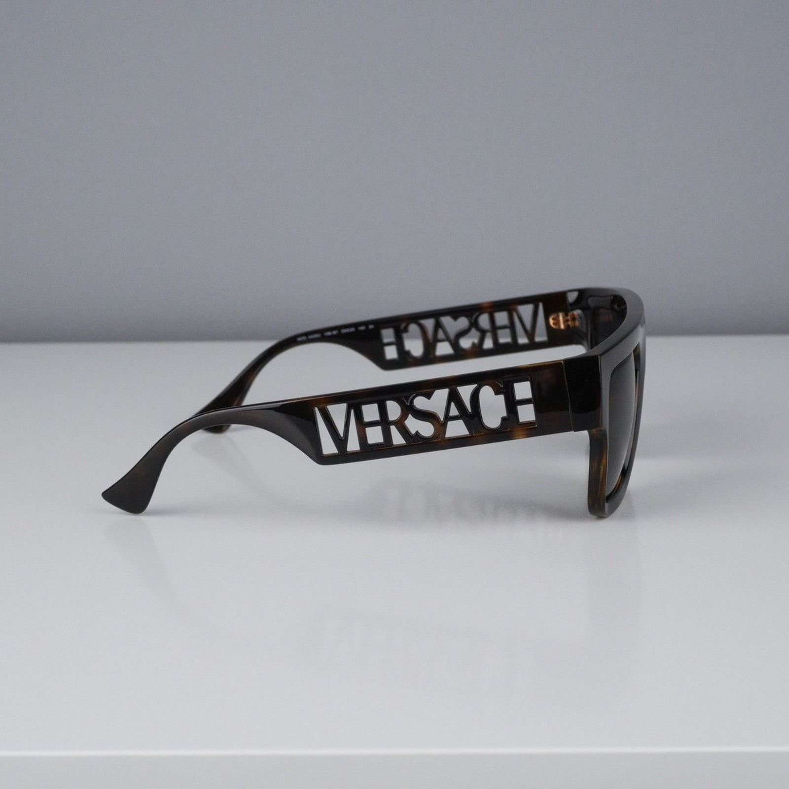 Versace Versace big signature logo black brown sunglasses Size ONE SIZE - 3 Thumbnail