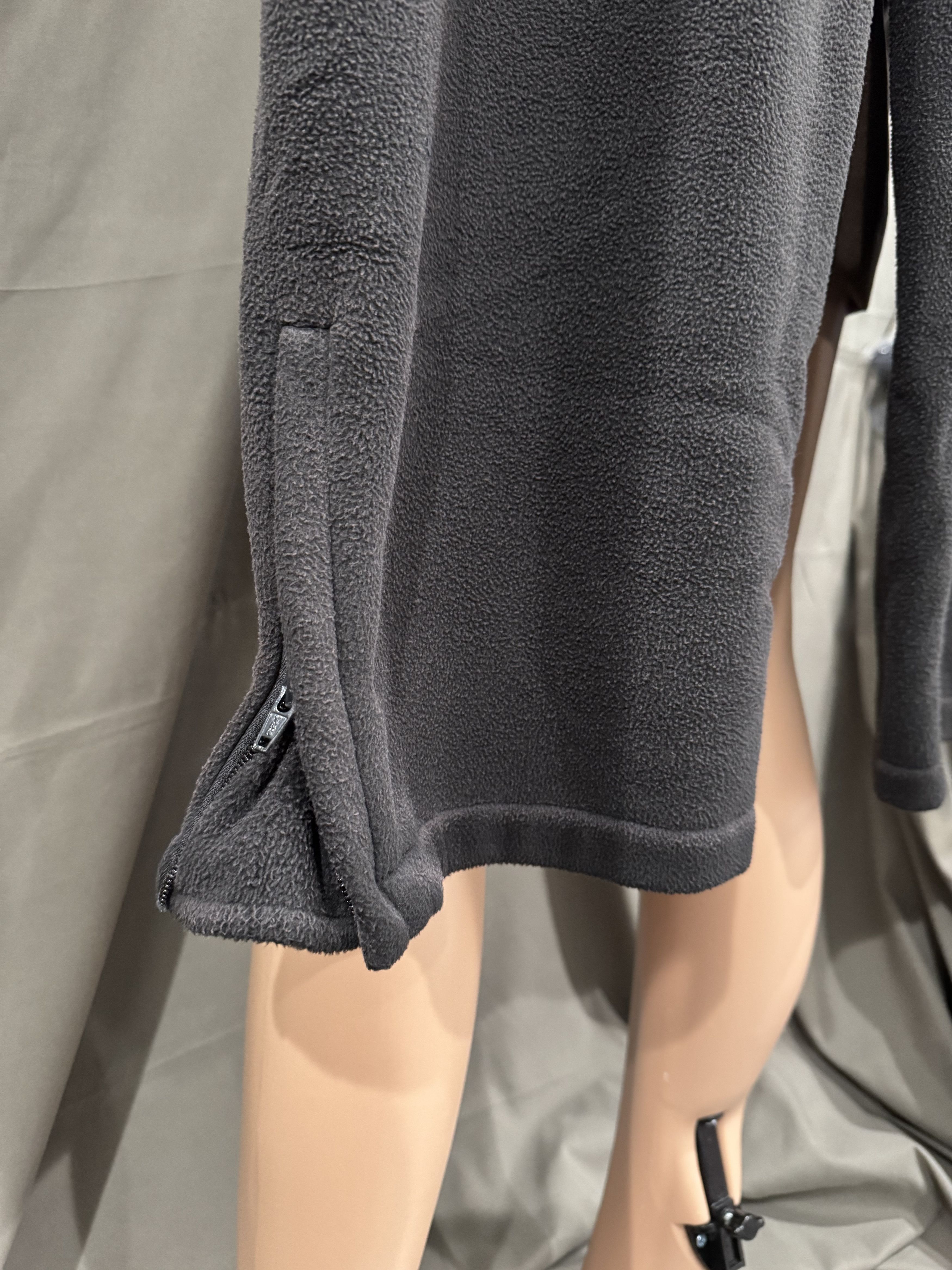 Gap × Yeezy Yeezy Gap LA H10 Polar Fleece Black Sweatpants Size Medium Size US 32 / EU 48 - 2 Thumbnail