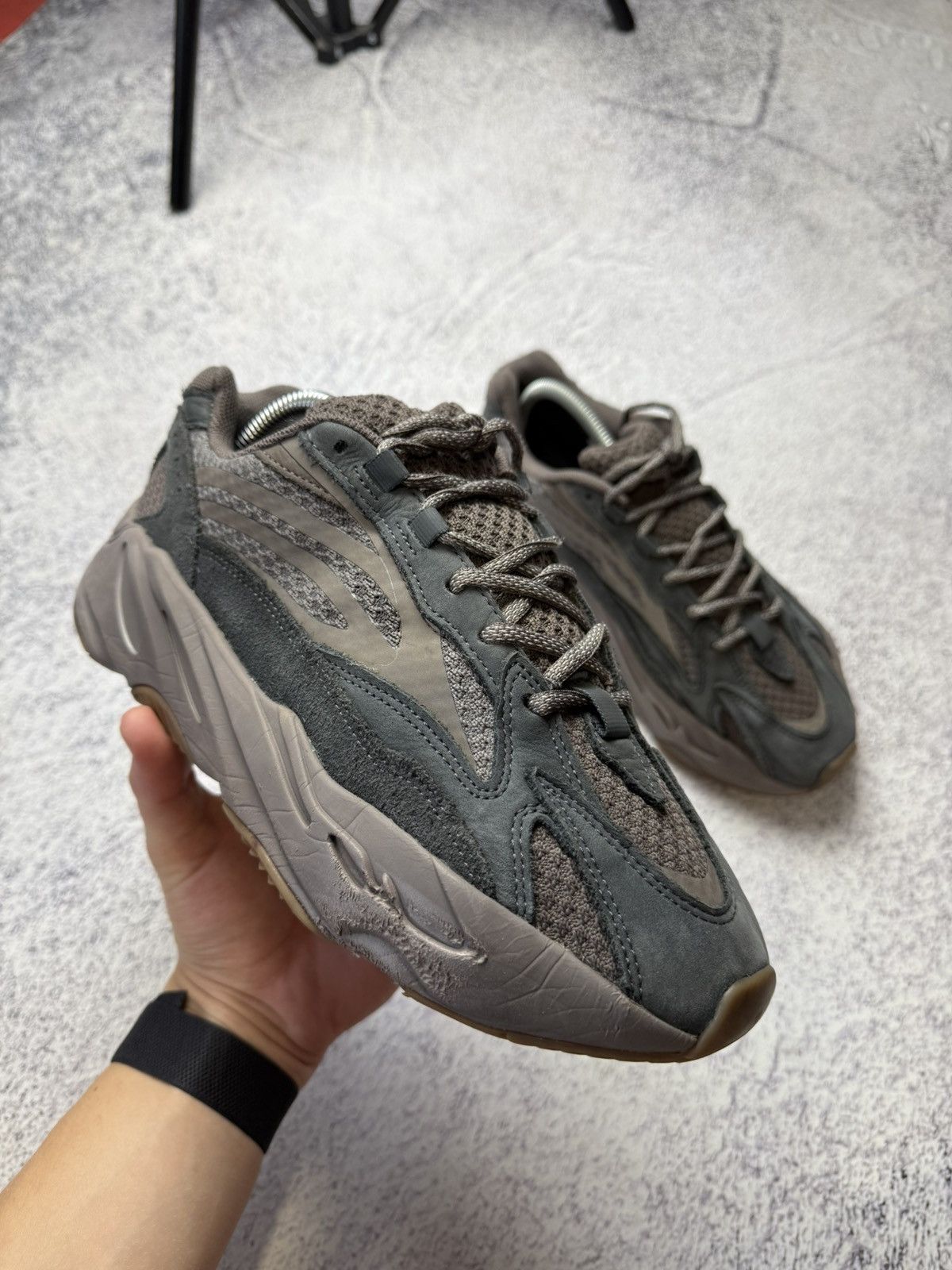 Adidas × Kanye West Adidas Yeezy Boost 700 v2 size 9 Size US 9 / EU 42 - 12 Thumbnail