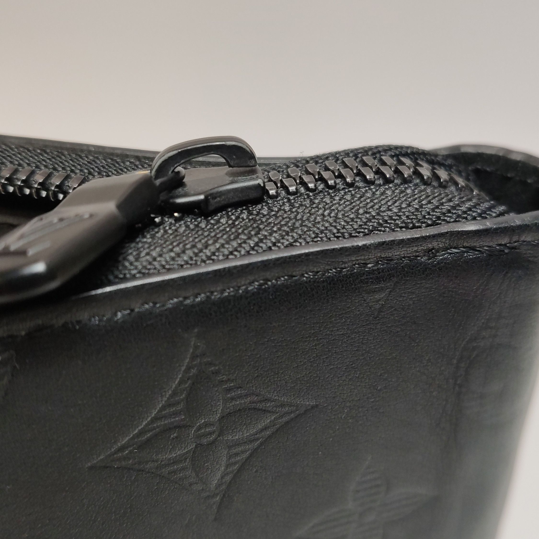 Louis Vuitton Louis Vuitton (LV) Zippy leather embossed zip around wallet Size ONE SIZE - 1 Thumbnail
