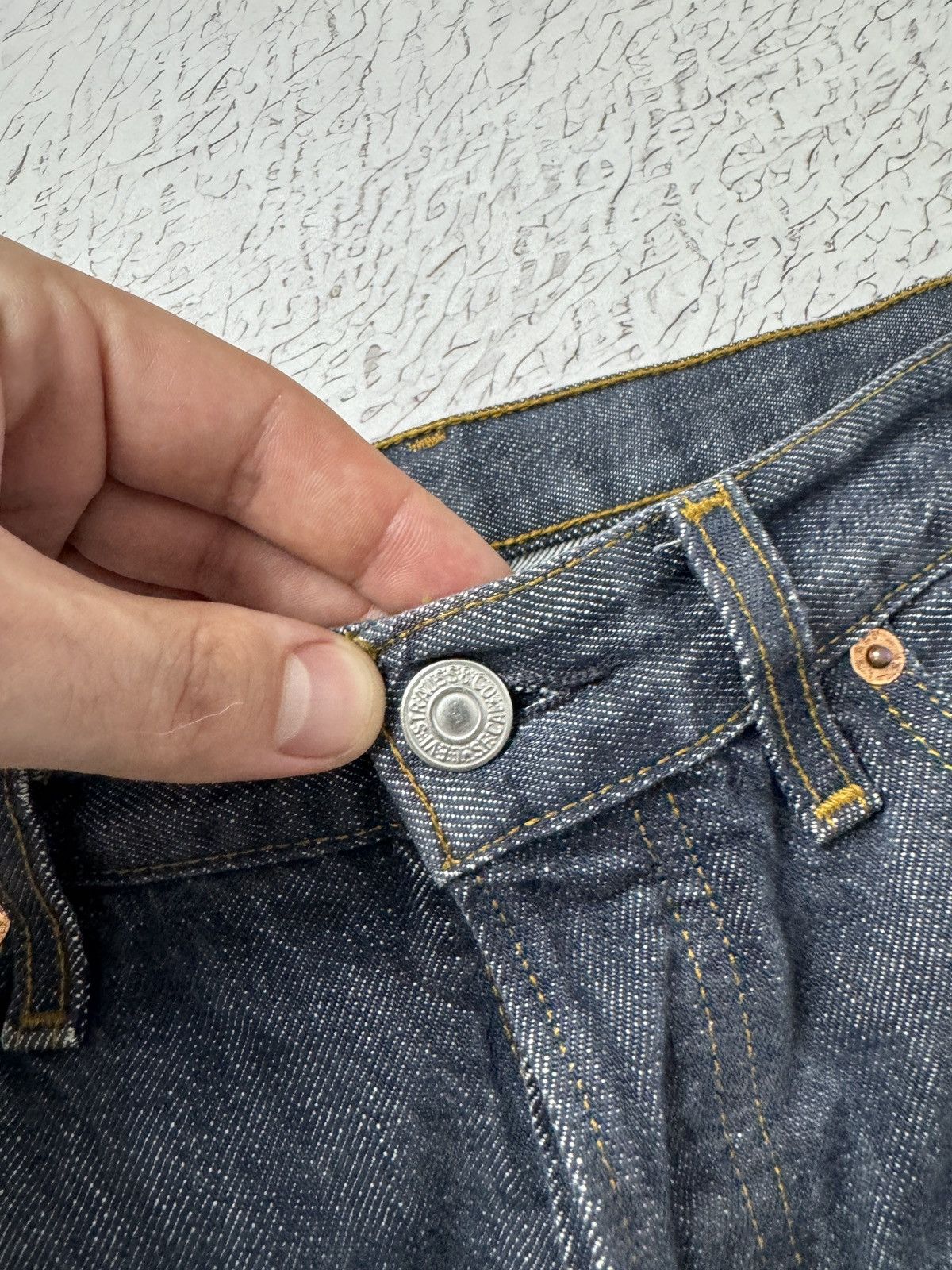 Levi's Levi’s 501 vintage y2k indigo blue faded distressed jeans Size US 33 - 10 Thumbnail