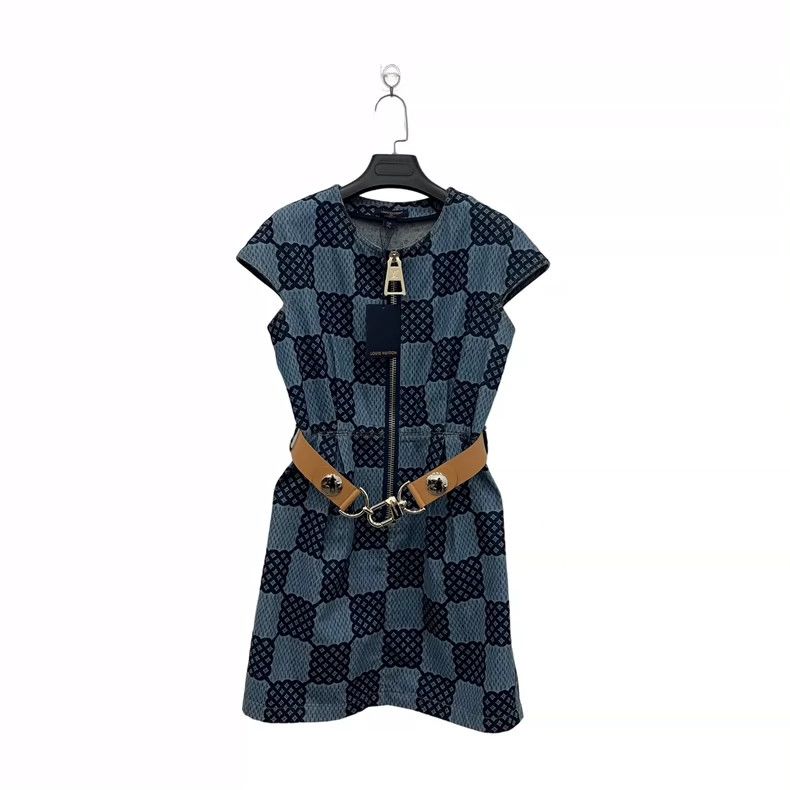Louis Vuitton Louis Vuitton Old Flower Full Print Belted Dress Size XS / US 0-2 / IT 36-38 - 8 Thumbnail