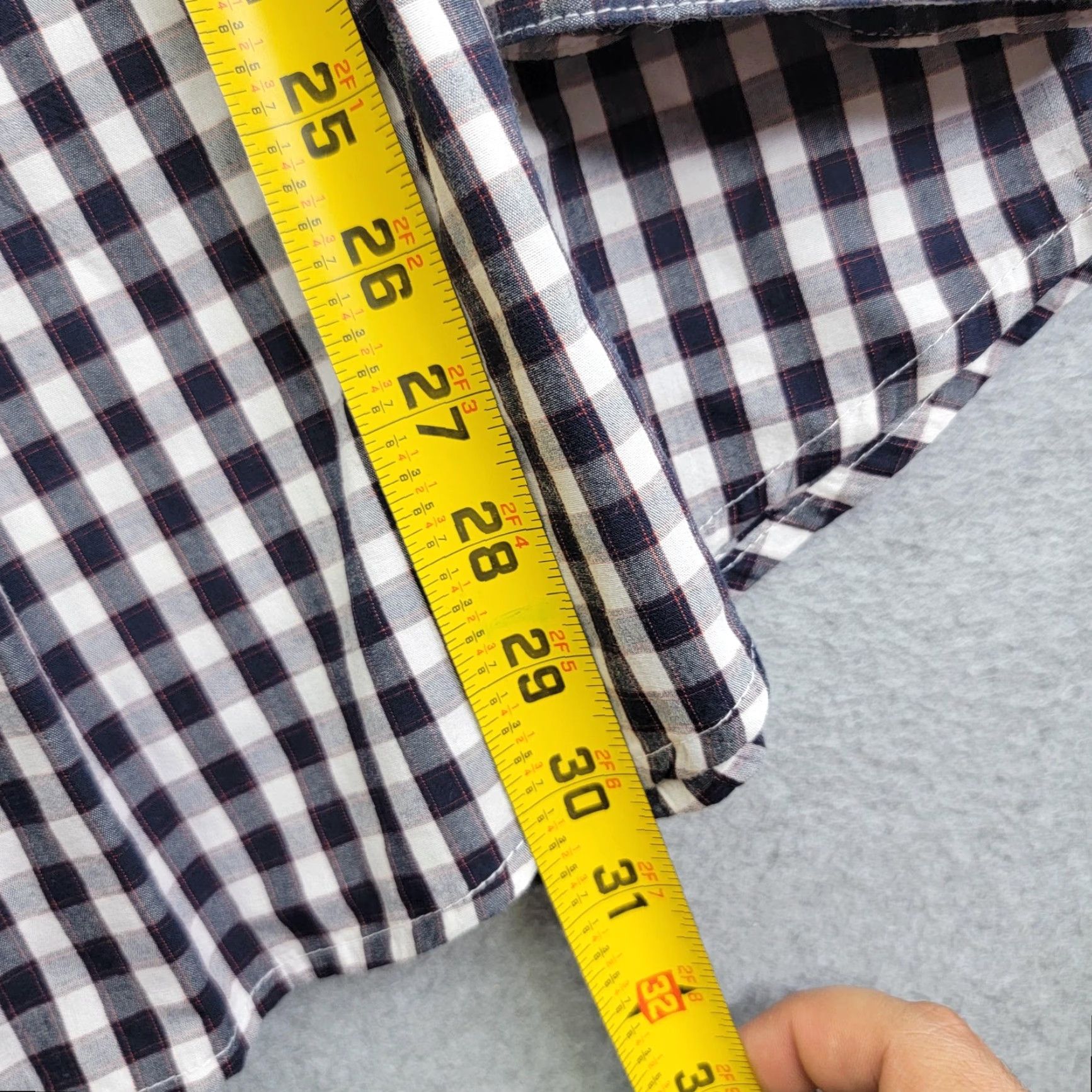 Haggar VINTAGE Haggar Shirt Mens Large Blue White Gingham Plaid Long Sleeve Button Down Collar Size US L / EU 52-54 / 3 - 5 Thumbnail