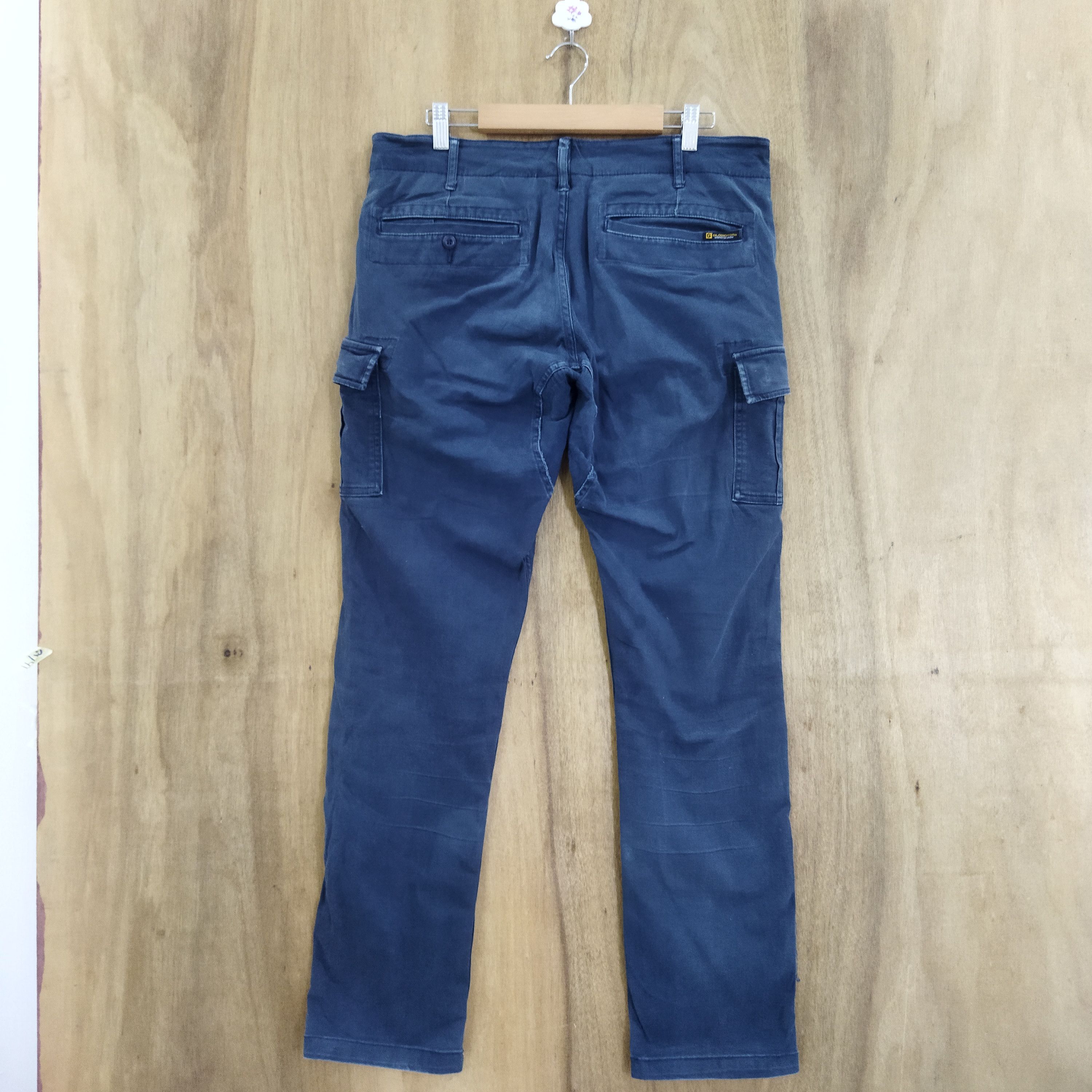 Japanese Brand GLADIATOR DARK BLUE CARGO PANTS Size US 32 / EU 48 - 7 Thumbnail