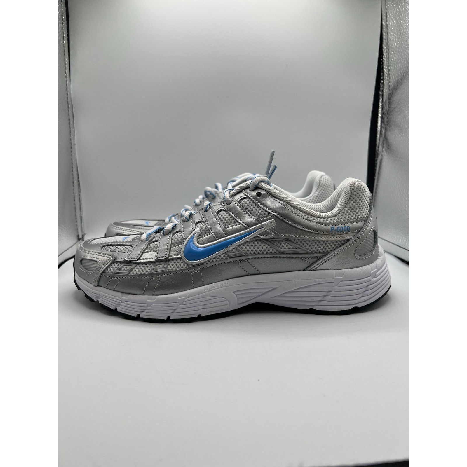 Nike Nike P-6000 GS “Metallic Platnium University Blue” size 6Y Size US 6 / EU 39 - 1 Thumbnail