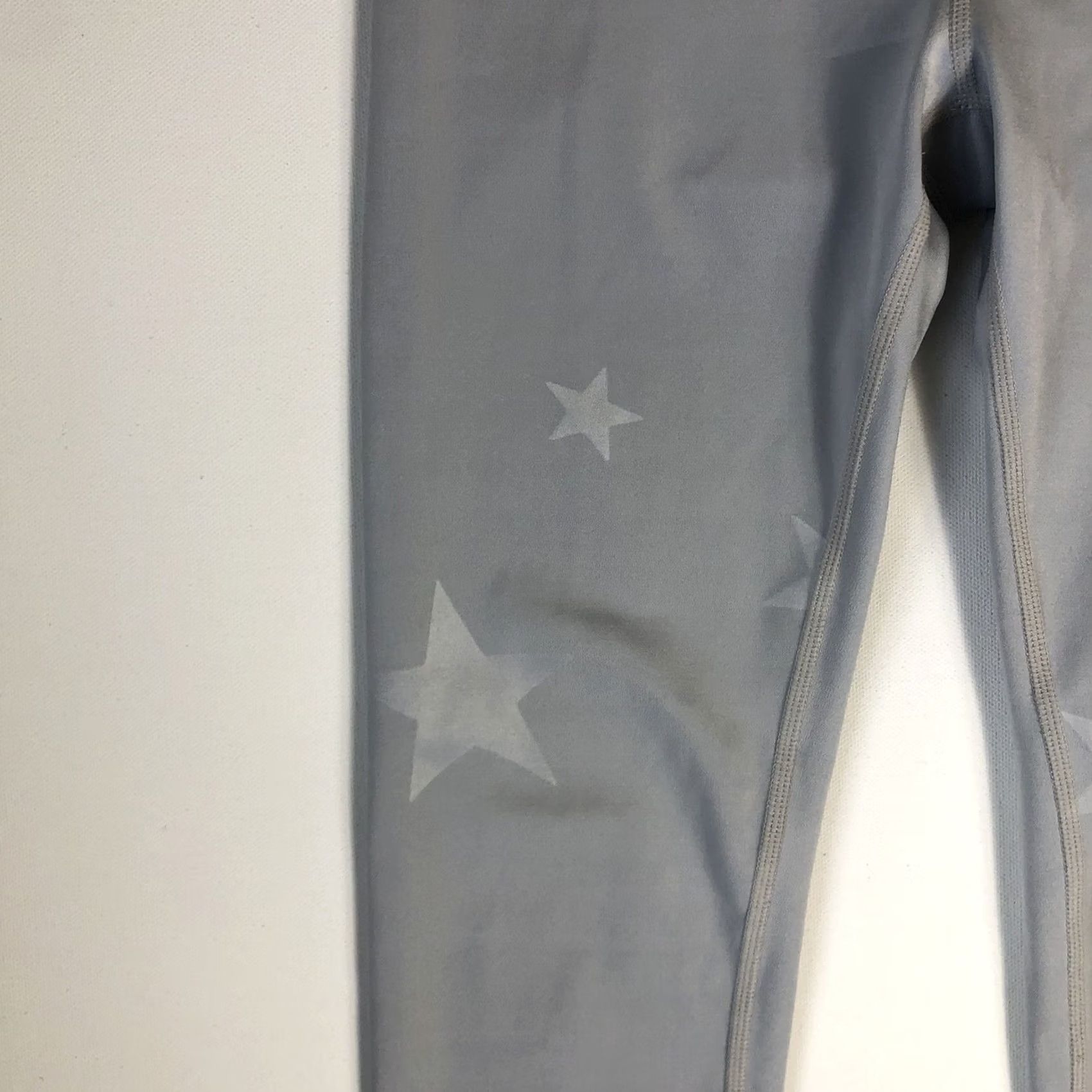 Gap GAP Compression Gray Stars Cropped Yoga Leggings Women's XS C224 Size 26" / US 2 / IT 38 - 3 Thumbnail
