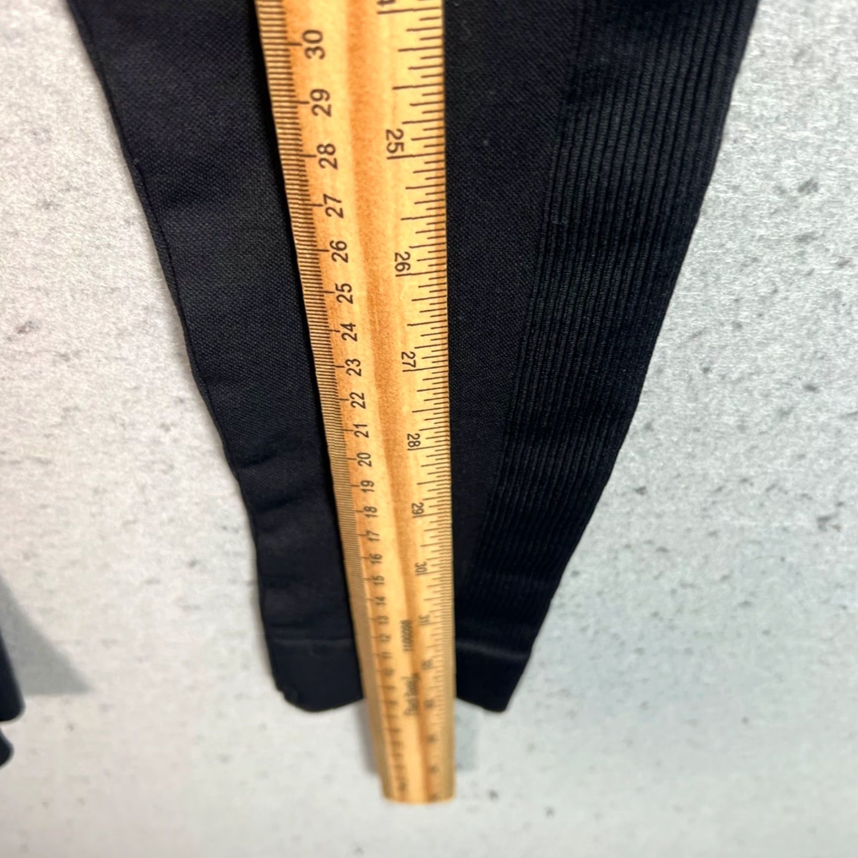 Vintage SET Set High-Waisted Sculptflex Leggings Women's Size Small Black Dark Grey Activewear Skinny Stretch Seamed 24 Inseam 24 Inseam 8/10 N/A Size 28" / US 6 / IT 42 - 5 Thumbnail