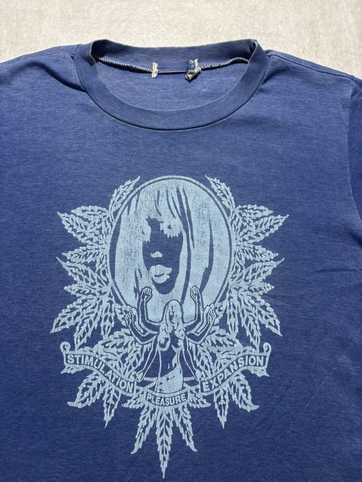 Vintage Vintage Thirtd Rail Stimulation Pleasure Expansion Tshirt Size S / US 4 / IT 40 - 2 Thumbnail