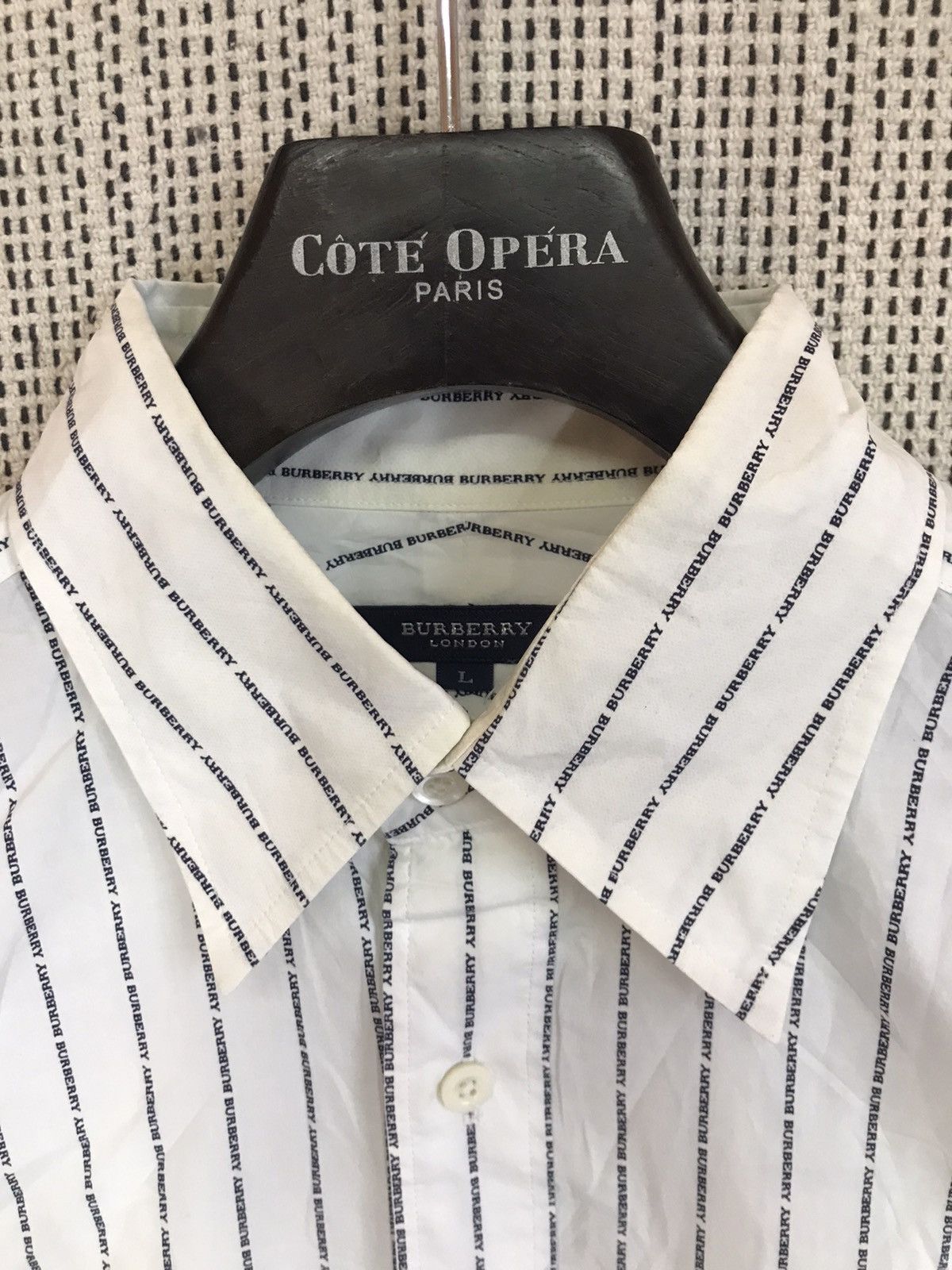 Burberry × Vintage ‼️BURBERRY LONDON SHIRT SPELLOUT FULL PRINTED NICE DESIGN‼️ Size US L / EU 52-54 / 3 - 2 Thumbnail