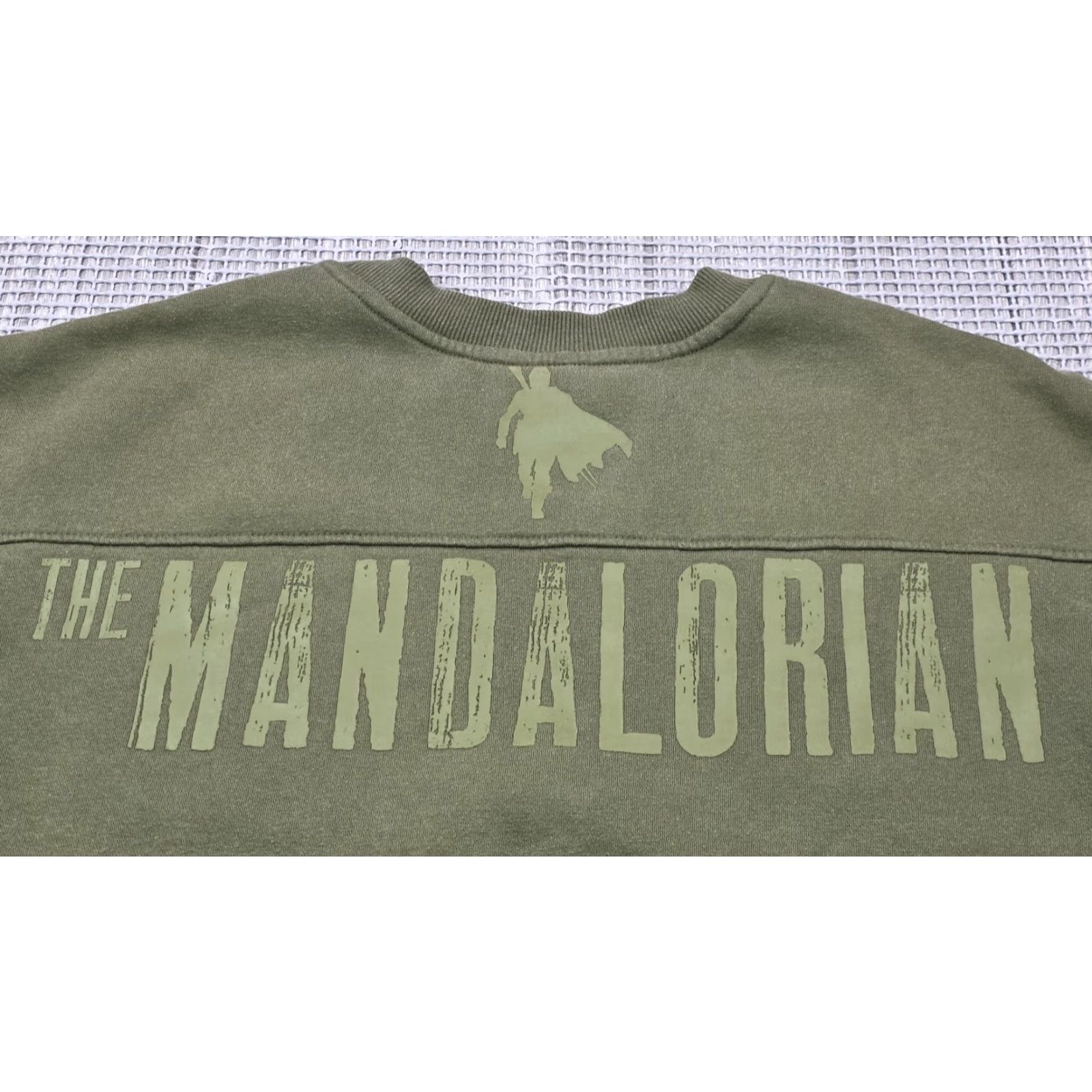 Disney Disney Mandalorian Sweatshirt Green Star Wars Bounty Hunter Mens M Crewneck Size US M / EU 48-50 / 2 - 6 Thumbnail