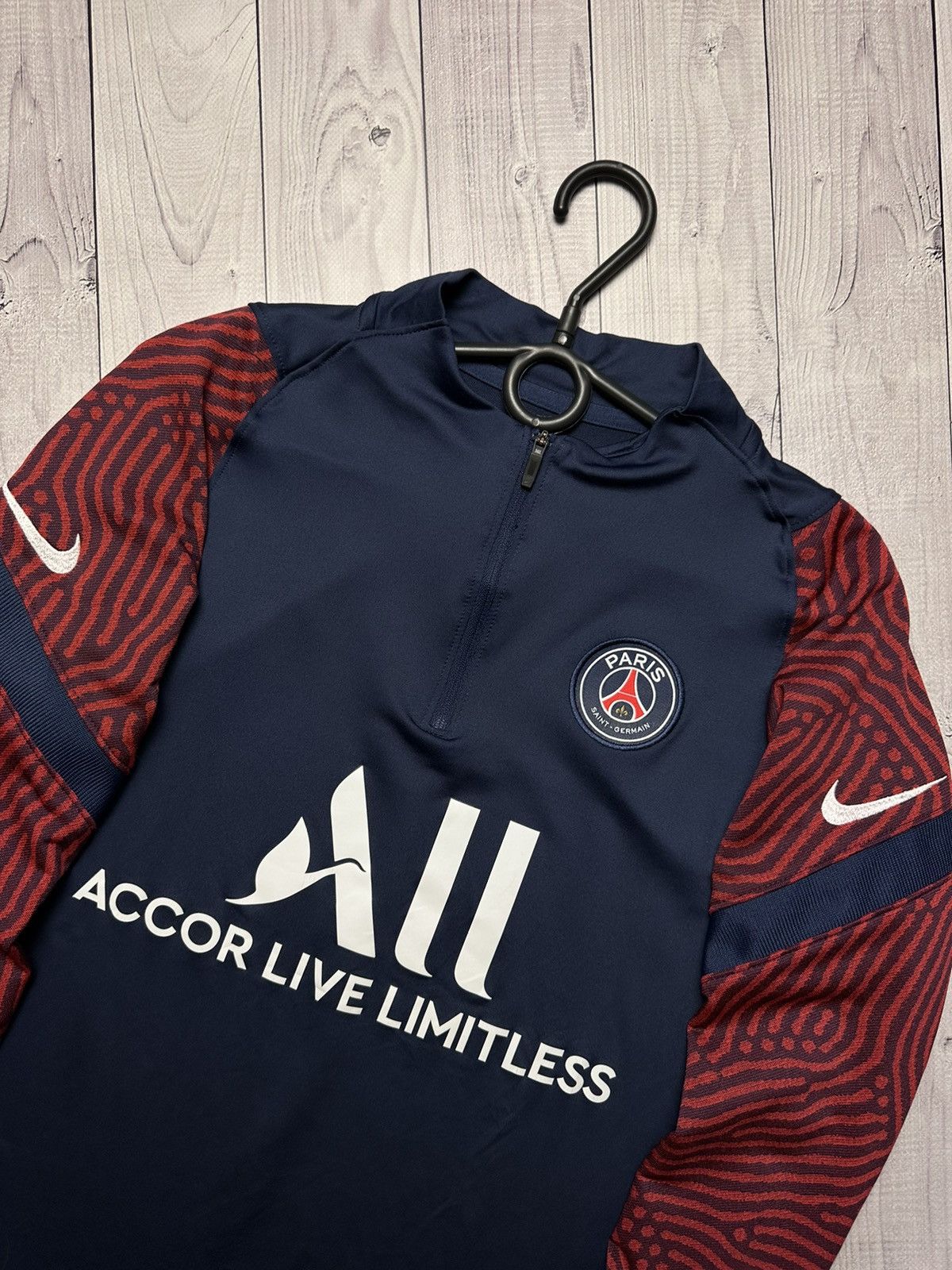 Nike Nike PSG soccer sweatshirt size S logo Size US S / EU 44-46 / 1 - 3 Thumbnail