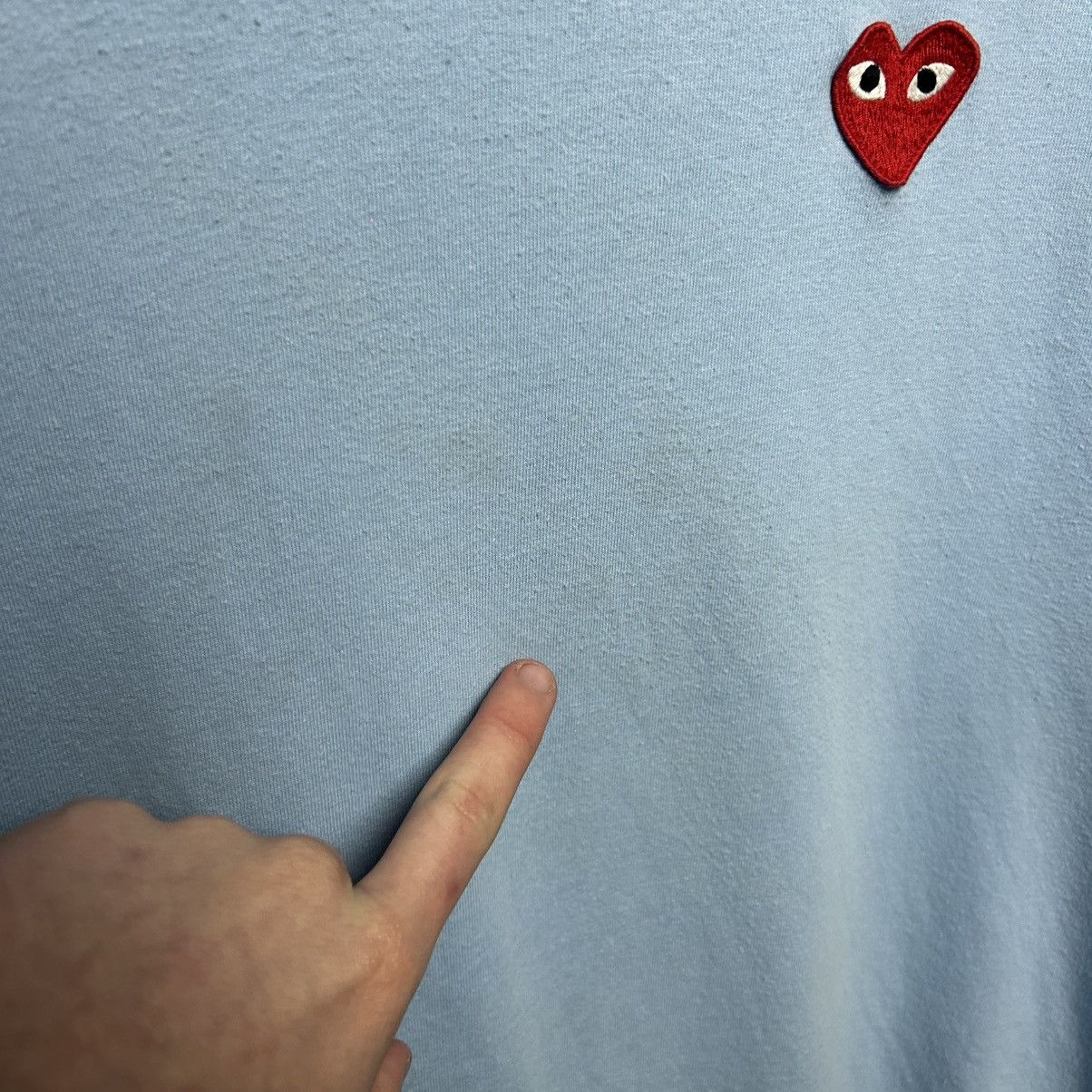 Comme des Garcons PLAY Luxury Play Comme Des Garcons small logo designer y2k tee Size US XL / EU 56 / 4 - 7 Thumbnail