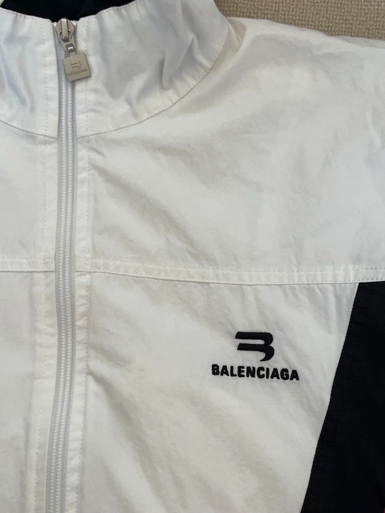 Balenciaga Balenciaga FW22 Contrasting Paneled Zipper Sunscreen Blazer Size US XS / EU 42 / 0 - 3 Thumbnail