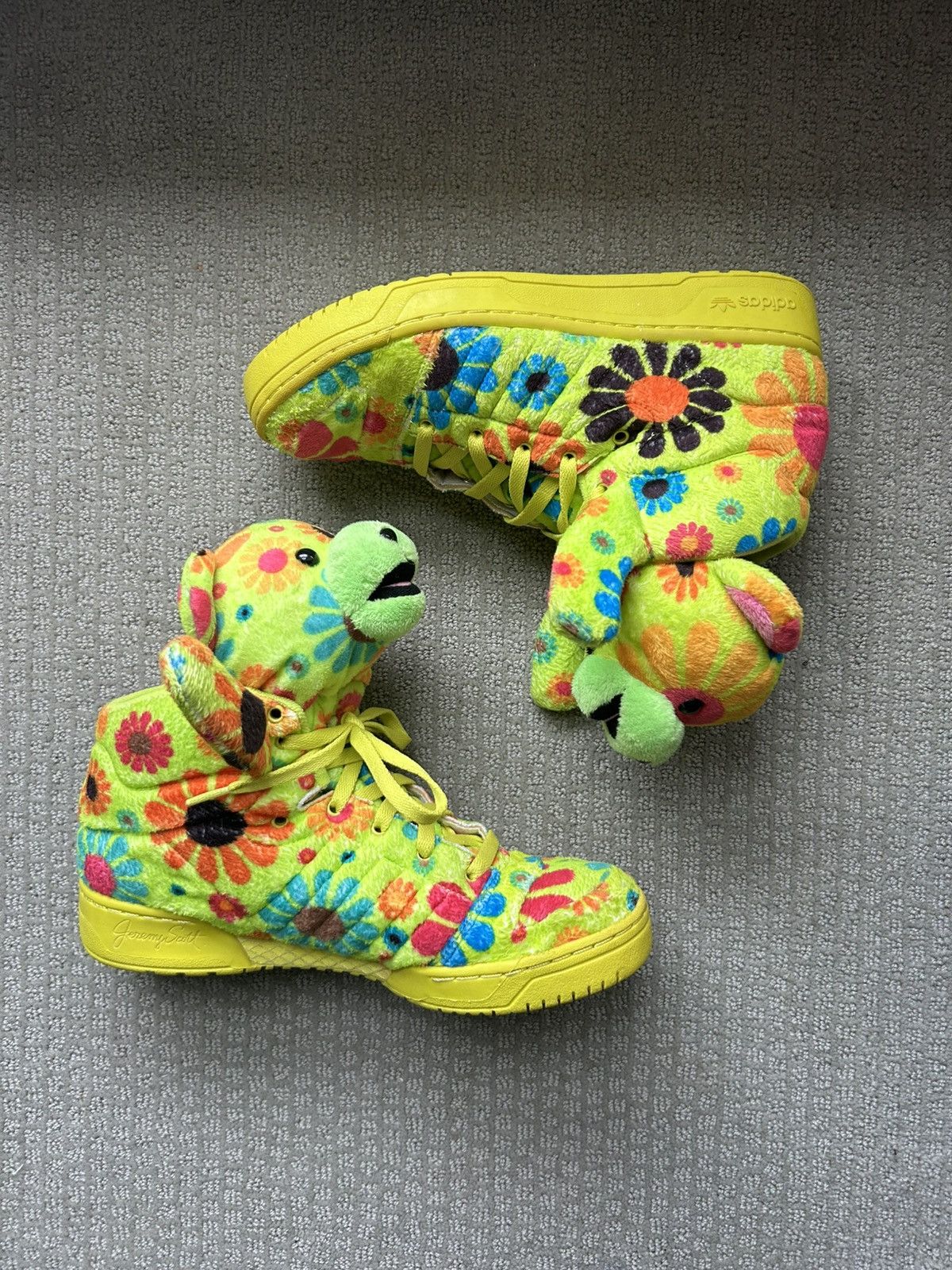 Jeremy Scott Adidas Jeremy Scott Bear Flower Camo 🌸 Size US 9 / EU 42 - 3 Thumbnail