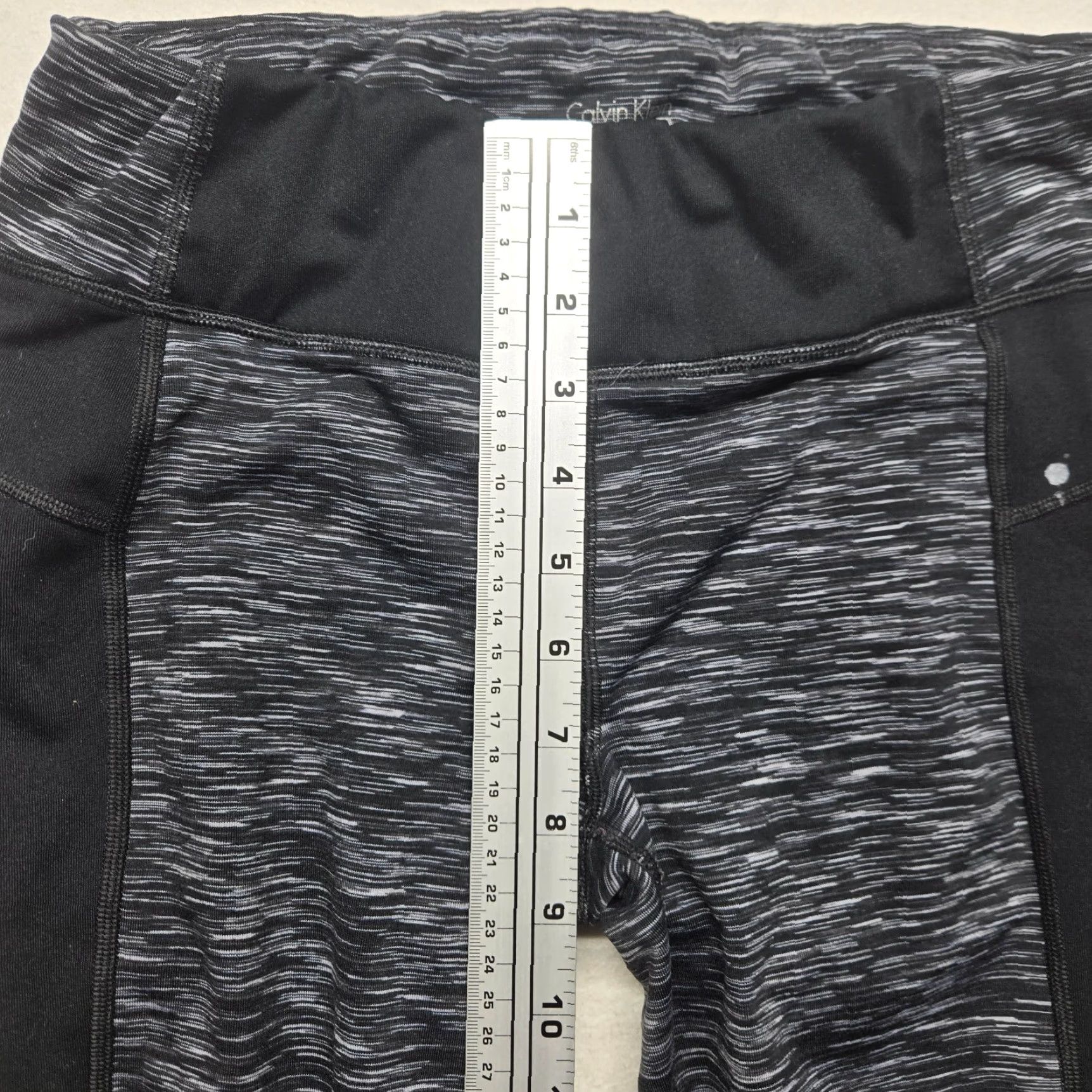 Calvin Klein Calvin Klein Performance Leggings Women's Size M Medium Gray Black Activewear Running & Jogging Pants Elastic Waist Pocket Size 32" / US 10 / IT 46 - 5 Thumbnail