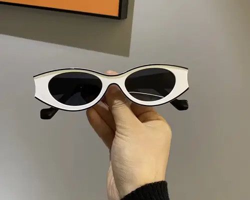 Vintage Retro punk sunglasses Size ONE SIZE - 3 Thumbnail