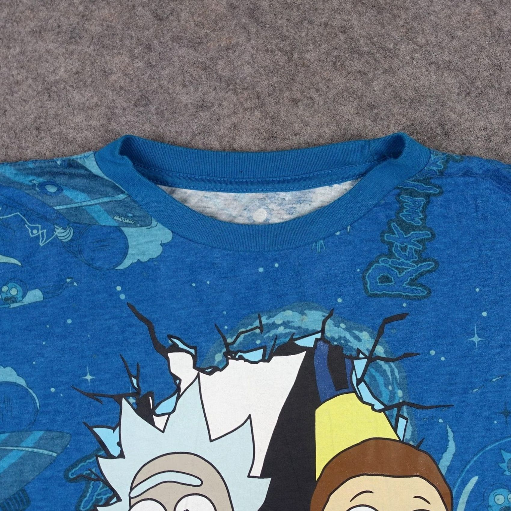 Gloverall Rick And Morty Shirt Mens Medium Blue Portal Rick Morty All Over Graphic Tee AOP Size US M / EU 48-50 / 2 - 3 Thumbnail