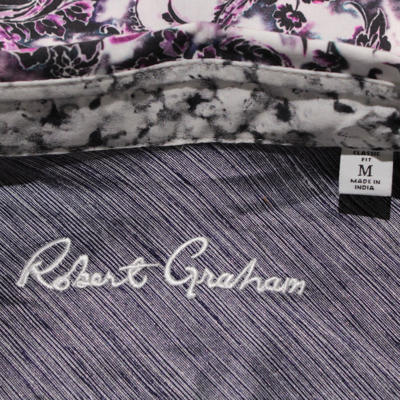 Robert Graham Robert Graham New with tags Shirt Size M US In Purple Size US M / EU 48-50 / 2 - 3 Thumbnail