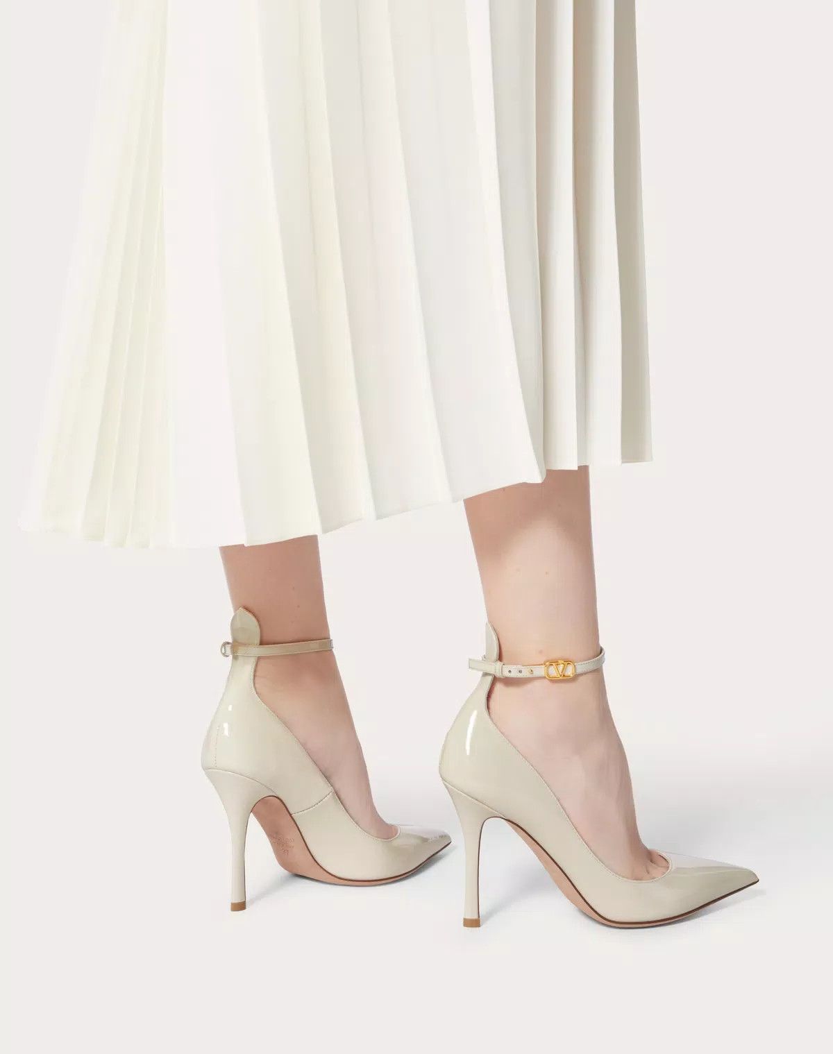 Valentino o1s1wg110426 Tan-Go Patent Leather 100mm Pumps in Ivory Size US 11.5 / IT 41.5 - 6 Thumbnail