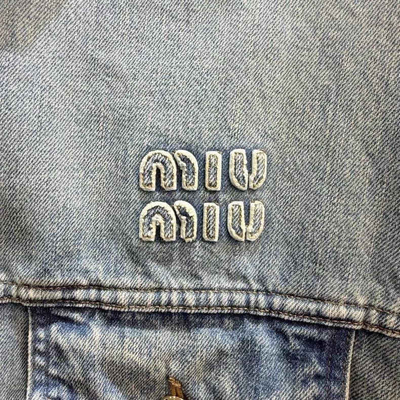 Prada Miu Miu Denim Jacket with Logo Embroidery -2505 Size US M / EU 48-50 / 2 - 2 Thumbnail