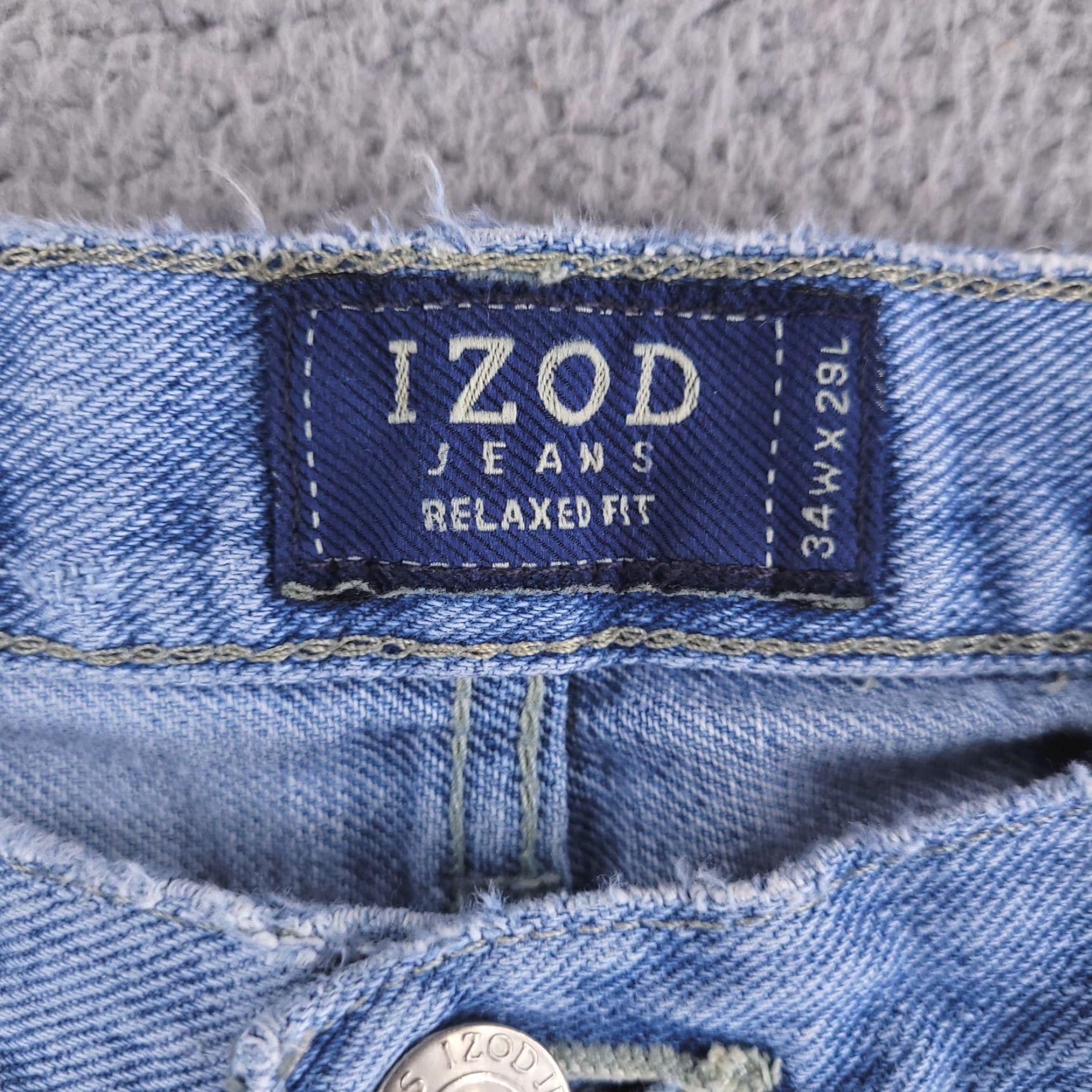 Izod VINTAGE Izod Jeans Mens 34x28 Blue Relaxed Distressed Light Wash Jeans Mens Size US 34 / EU 50 - 2 Thumbnail