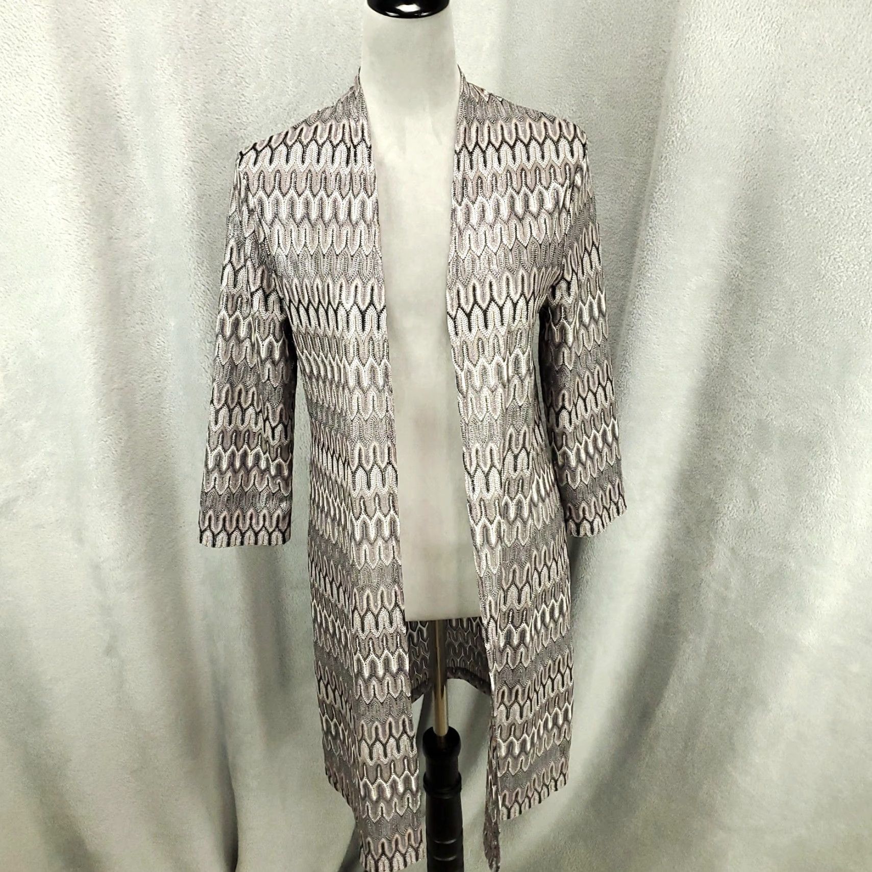 Vintage Chicos Cardigan Womens Small Gray 3/4 Sleeve Open Front Travel Casual Knit Sweater Size S / US 4 / IT 40 - 2 Thumbnail