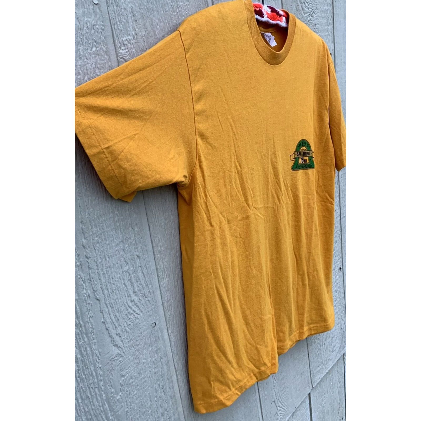Vintage VINTAGE The City of San Bruno 75th Anniversary 1914 1989 t-shirt XL Yellow Mens Graphic Tee 1980s USA Stedman Size US XL / EU 56 / 4 - 3 Thumbnail
