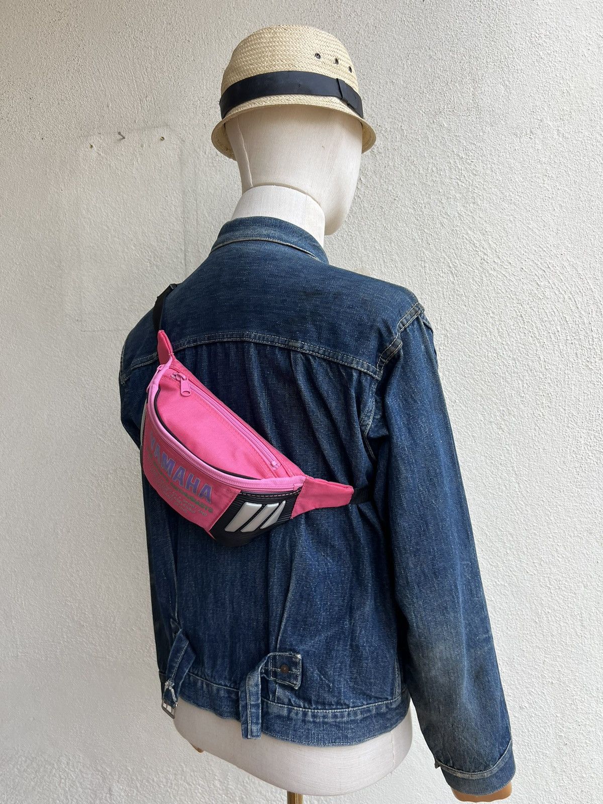Vintage Vintage 90s Yamaha Japan Pink Waist Bag Size ONE SIZE - 7 Thumbnail