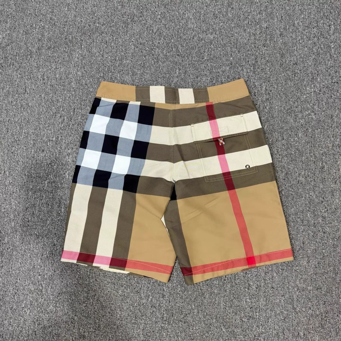 Burberry Burberry Check Shorts M 99 New Size US 32 / EU 48 - 2 Thumbnail