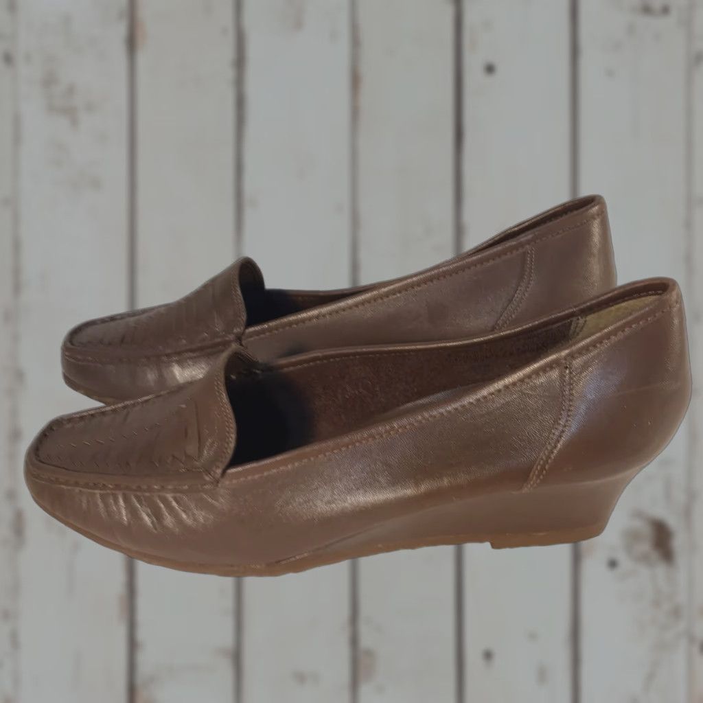 Vintage Harbor Town Alamo Brown Leather Wedge Loafers Womens Size 10N Size US 10 / IT 40 - 1 Thumbnail