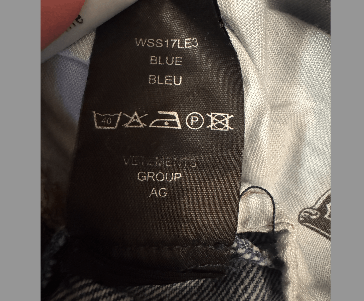 Levi's × Vetements Classic Reworked Jeans Size 30" / US 8 / IT 44 - 8 Thumbnail