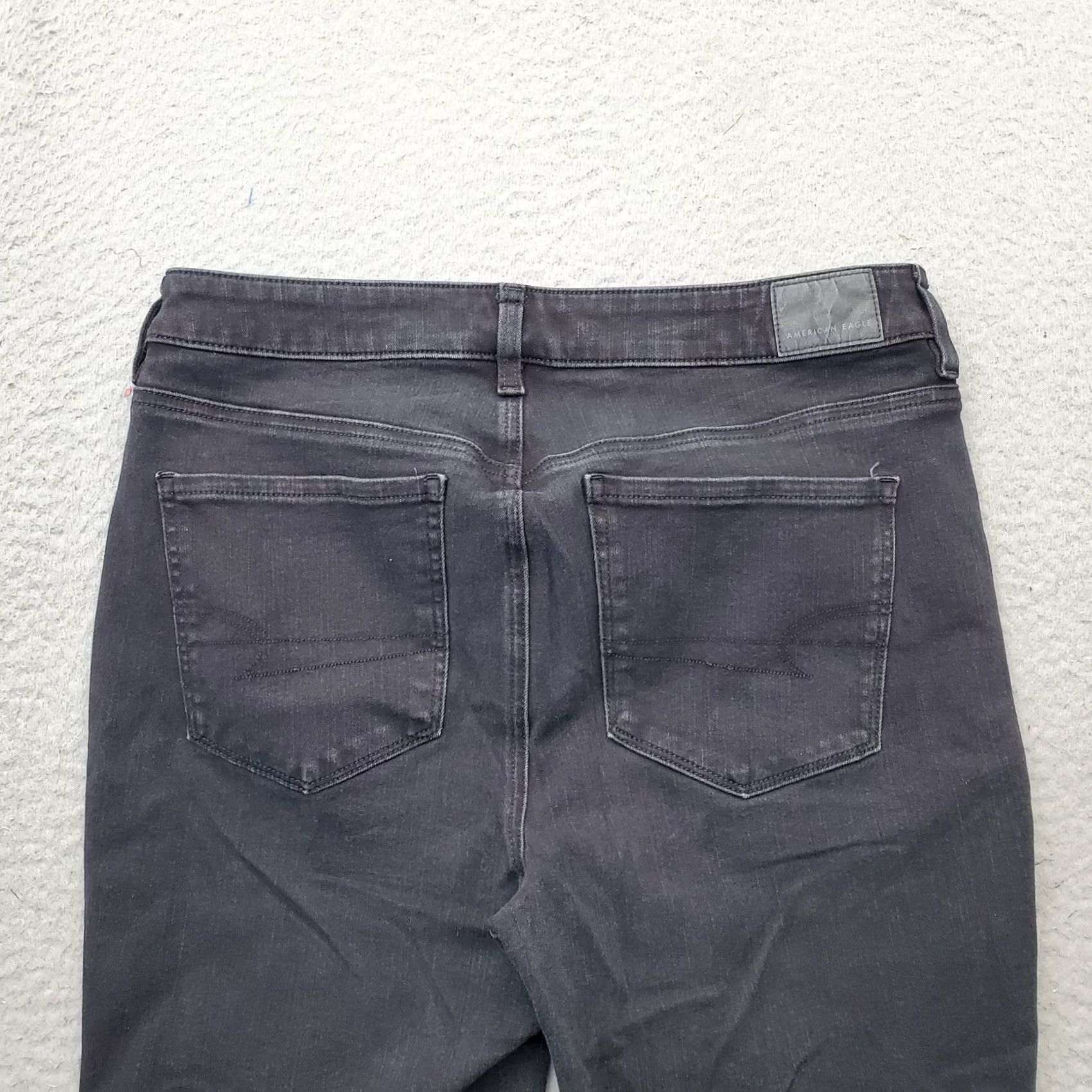 American Eagle Outfitters American Eagle Outfitters Jeans Women Size 12 Black Denim Dream Stretch Straight Leg Comfort Pockets 32 Inseam 26.75 in Mens Womens Girls Boys Size 34" / US 12 / IT 48 - 8 Thumbnail