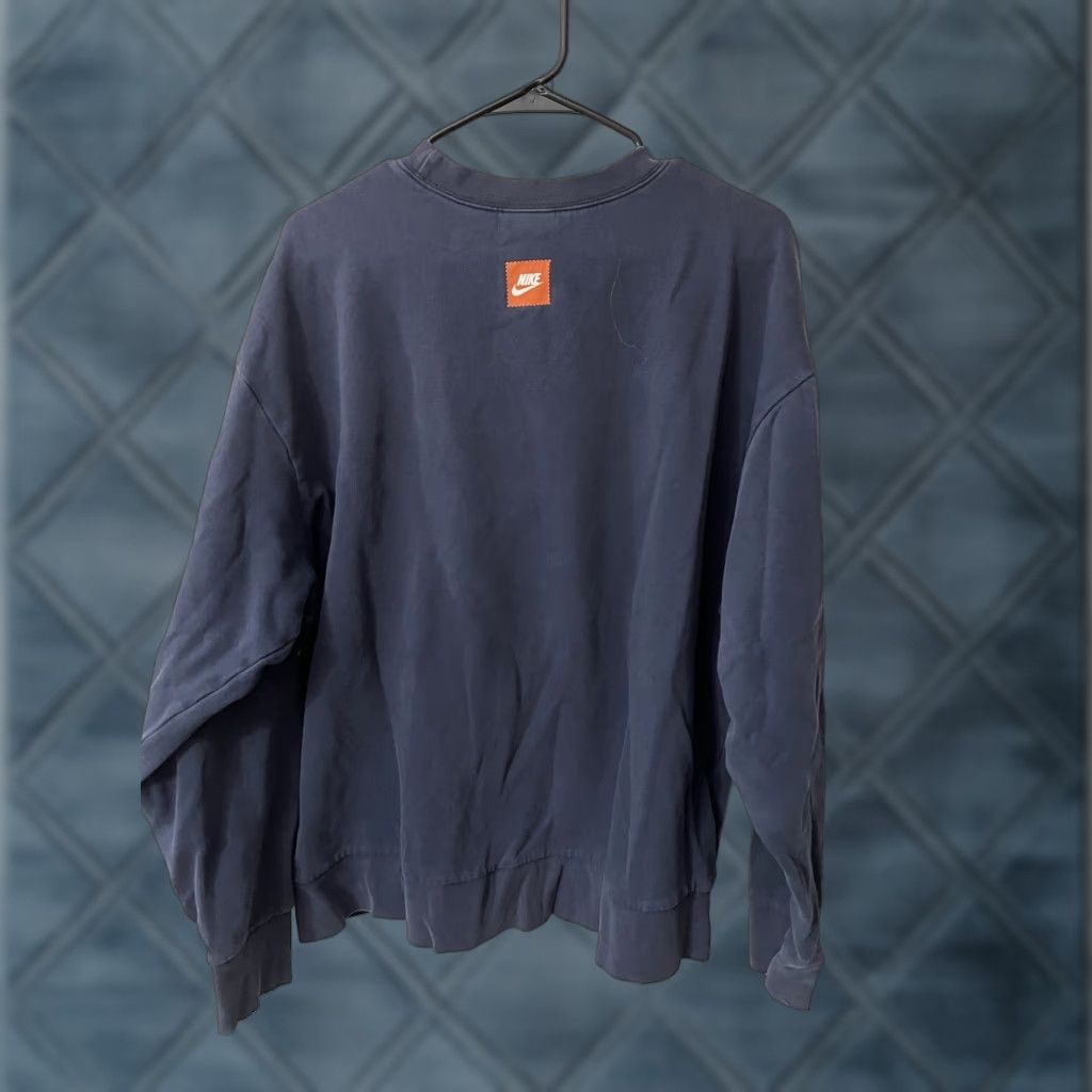 Nike VINTAGE Nike Sweatshirt Crew Neck Navy Blue Mens XL Pullover Size US XL / EU 56 / 4 - 1 Thumbnail
