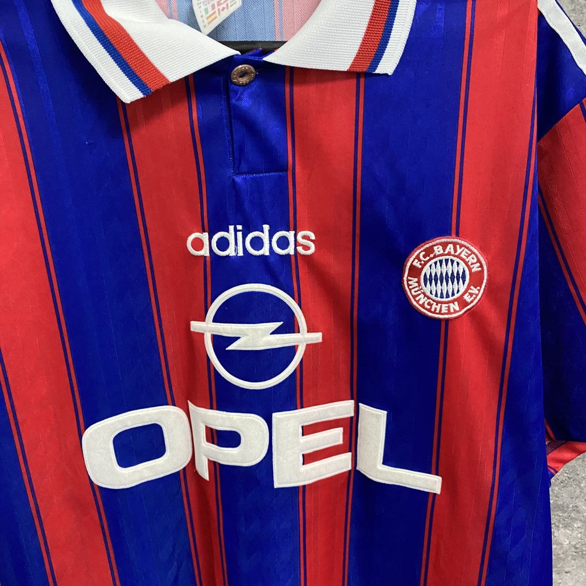 Adidas Adidas Bayern Munich 1995 1997 home soccer jersey football Size US M / EU 48-50 / 2 - 6 Thumbnail