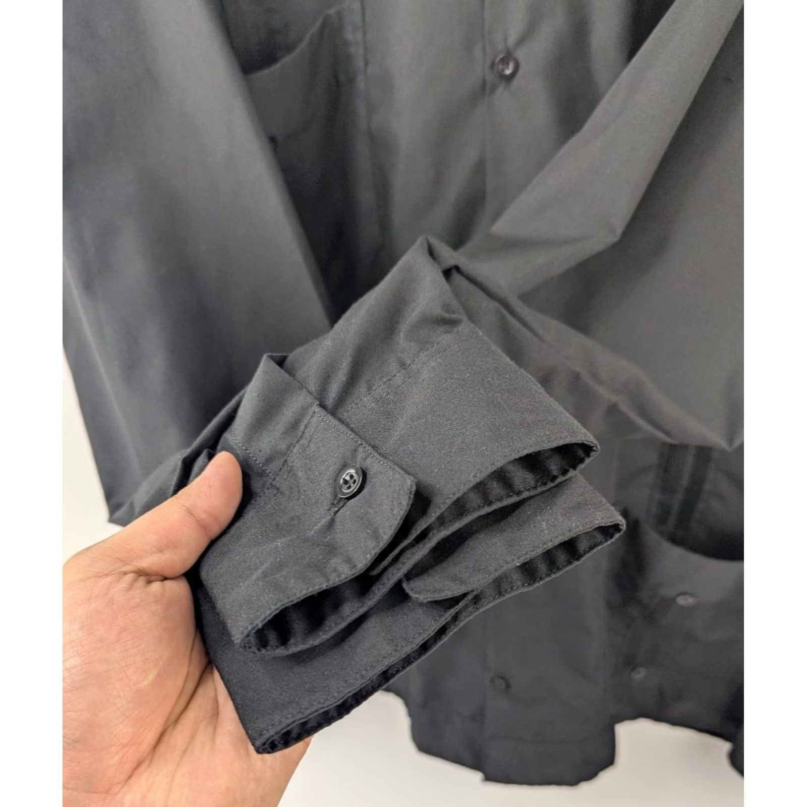 Vintage VINTAGE Trujeque Guayaberass Men’s Black Cotton 4 Pocket Long Sleeve Guayabera Shirt Shirt Mens Black Cotton 4 Pocket Long Sleeve Guayabera Shirt Size US M / EU 48-50 / 2 - 4 Thumbnail