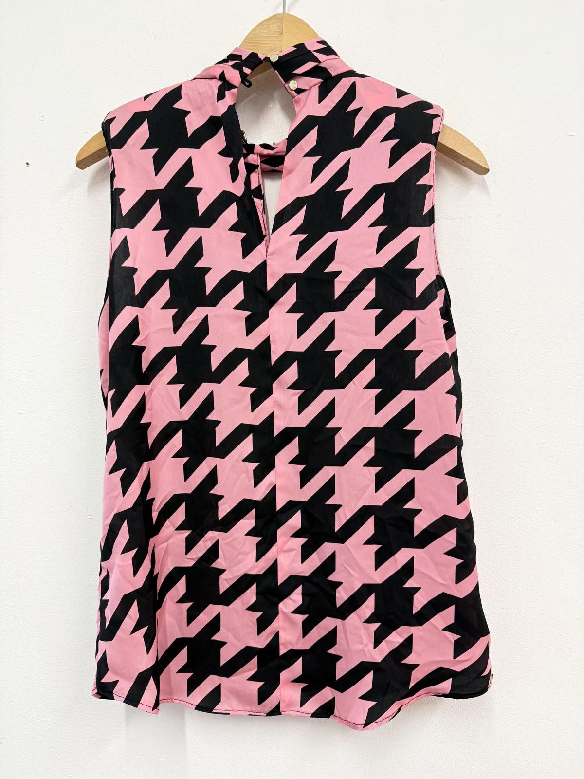 River Island River Island Pink and Black Houndstooth Sleeveless Top Size Size S / US 4 / IT 40 - 4 Thumbnail