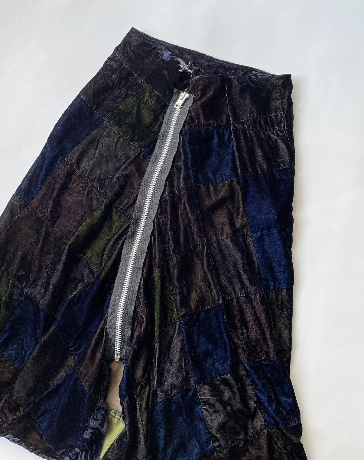 Comme des Garcons S/S 04 Patchwork Velvet Biker Skirt Size 26" / US 2 / IT 38 - 6 Thumbnail