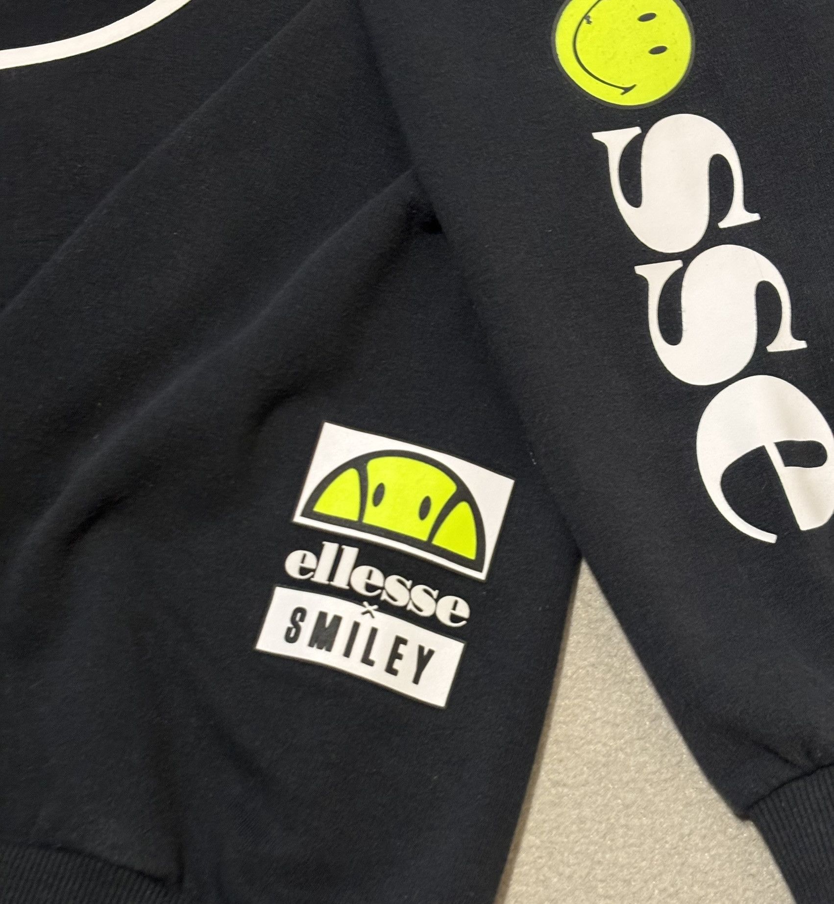 Ellesse Ellesse x Smiley sweatshirt size L Size US L / EU 52-54 / 3 - 8 Thumbnail