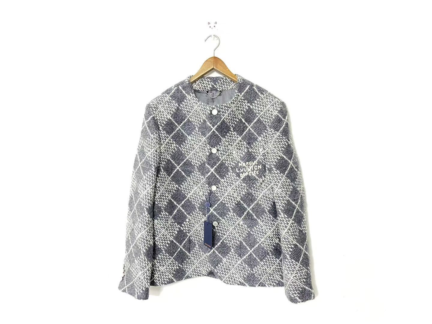Louis Vuitton Louis Vuitton Gray Diamond Tweed Wool Jacket Size US L / EU 52-54 / 3 - 1 Thumbnail