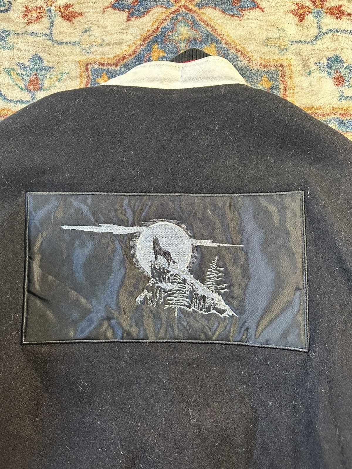 Vintage Vintage GX94 Wolf Varsity Jacket Small Size US S / EU 44-46 / 1 - 5 Thumbnail