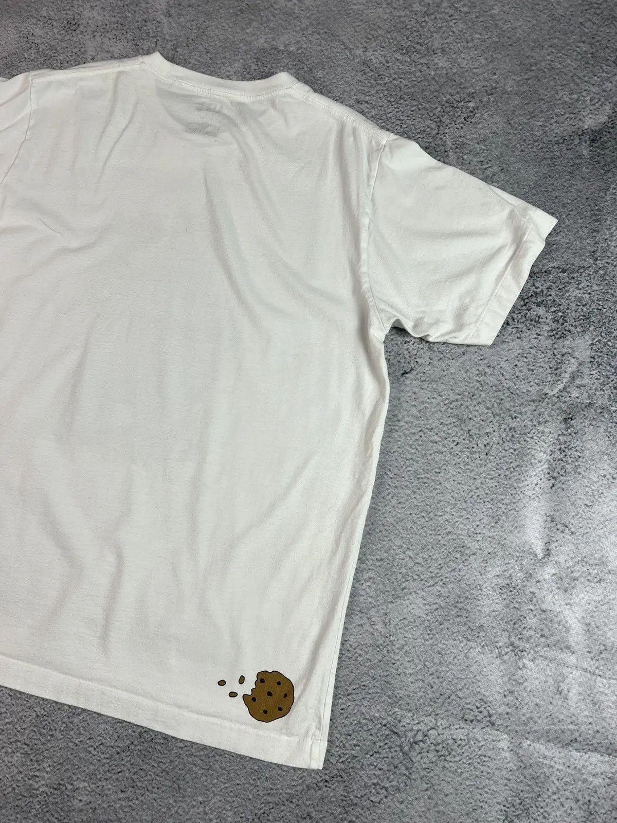 Japanese Brand × Kaws × Uniqlo Uniqlo x Kaws art tee Size US XL / EU 56 / 4 - 6 Thumbnail