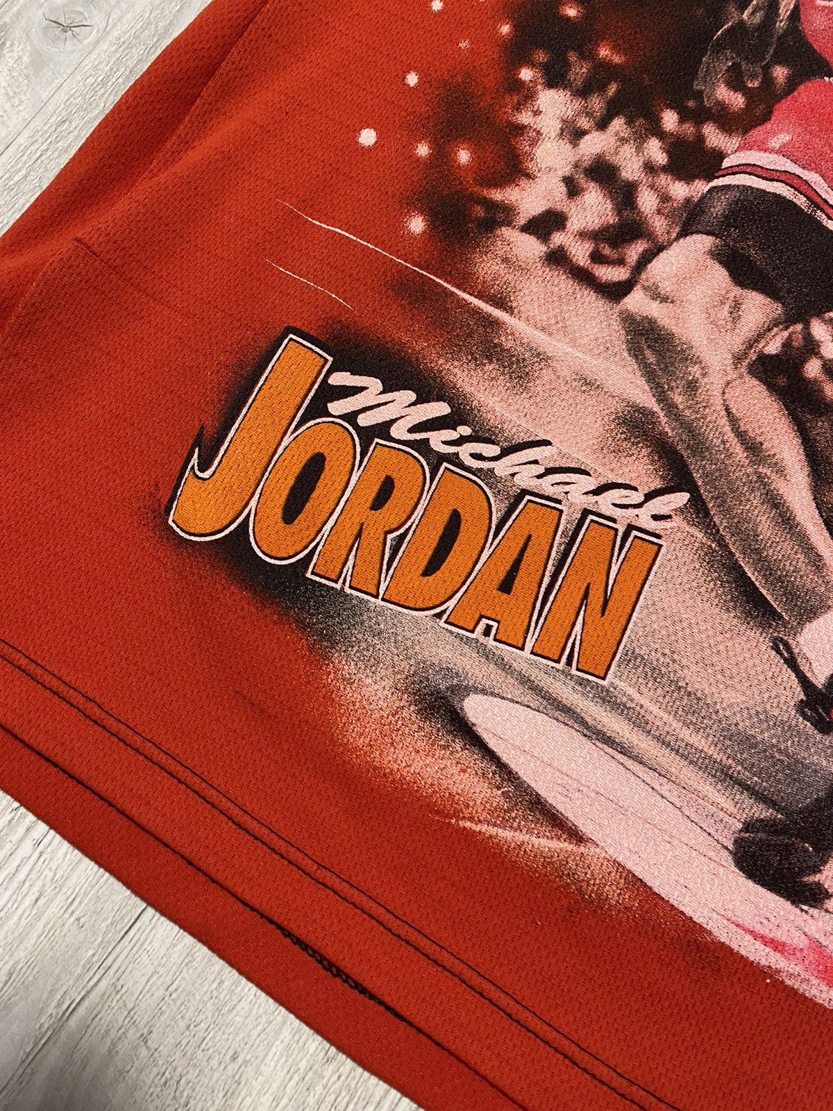 NBA Chicago Bulls Vintage NBA Jersey Michael Jordan #23 Size US XL / EU 56 / 4 - 2 Thumbnail