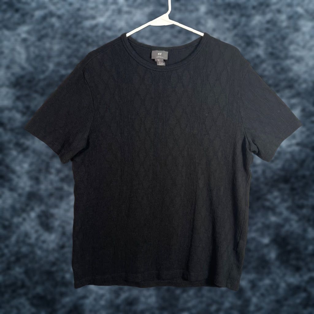 H&M H&M Slim Fit Black Textured T-Shirt Large Cotton Blend Size L / US 10 / IT 46 - 1 Thumbnail